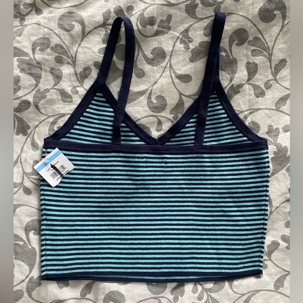 NWT LA Hearts cropped tank size Medium - Picture 4 of 7